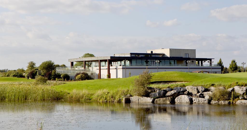 โรงแรมมอยวัลเล่ย์โฮเท็ลแอนด์กอล์ฟรีสอร์ท Moyvalley ภายนอก รูปภาพ