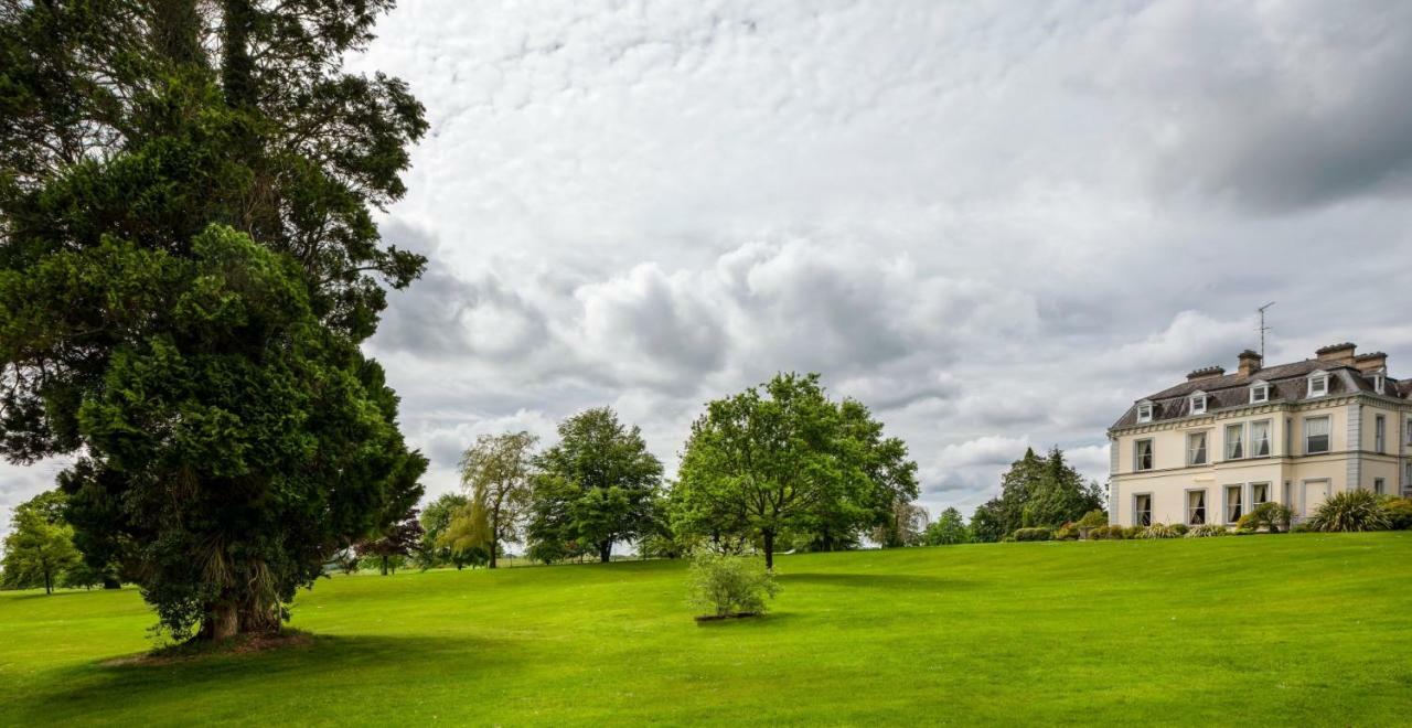 โรงแรมมอยวัลเล่ย์โฮเท็ลแอนด์กอล์ฟรีสอร์ท Moyvalley ภายนอก รูปภาพ